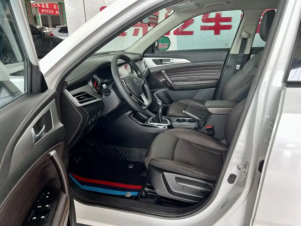 Changan CS35PLUS — миниатюра 3