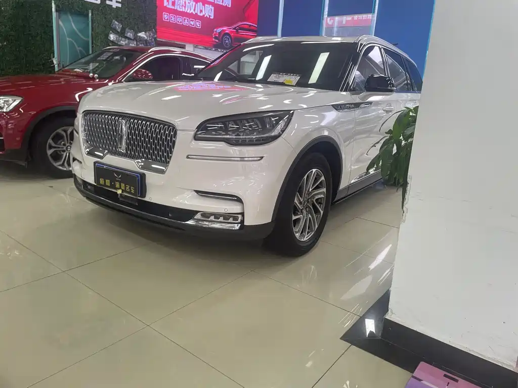 Lincoln Aviator