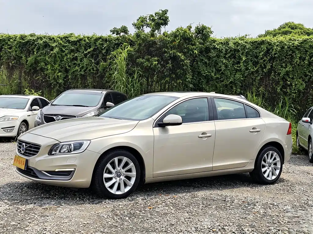 Volvo S60 — миниатюра 2
