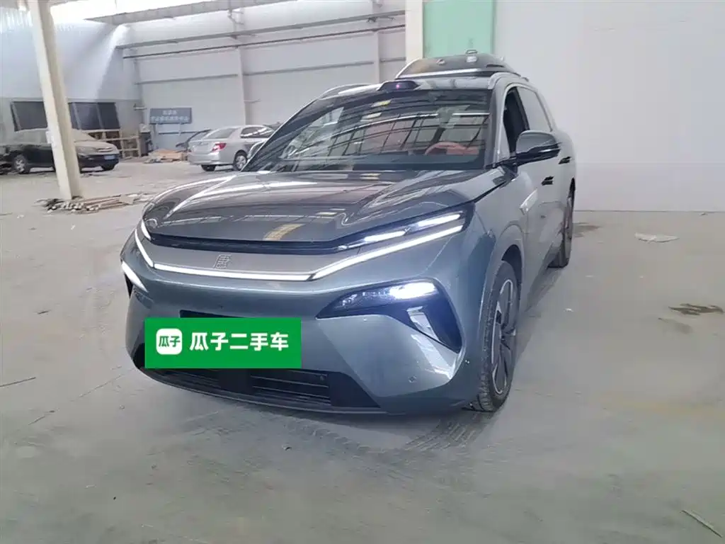 Byd 唐L 2025