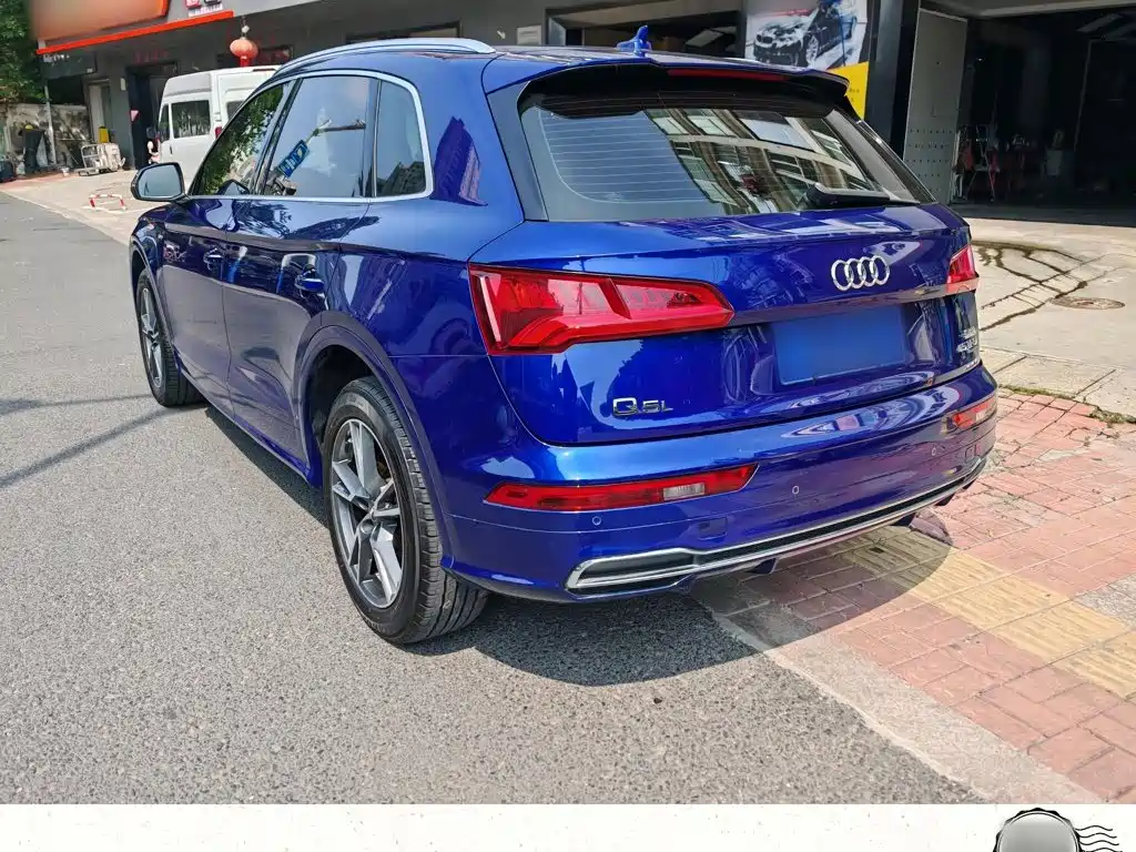 Audi Q5L — миниатюра 13