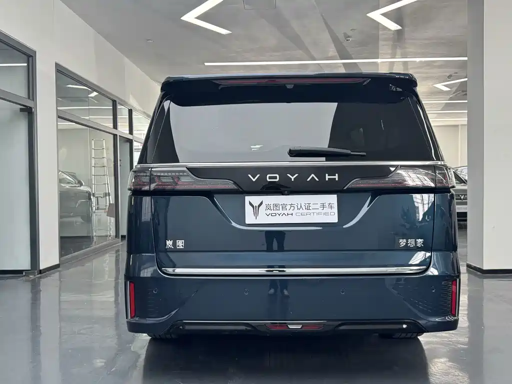 VOYAH Dreamer — миниатюра 3
