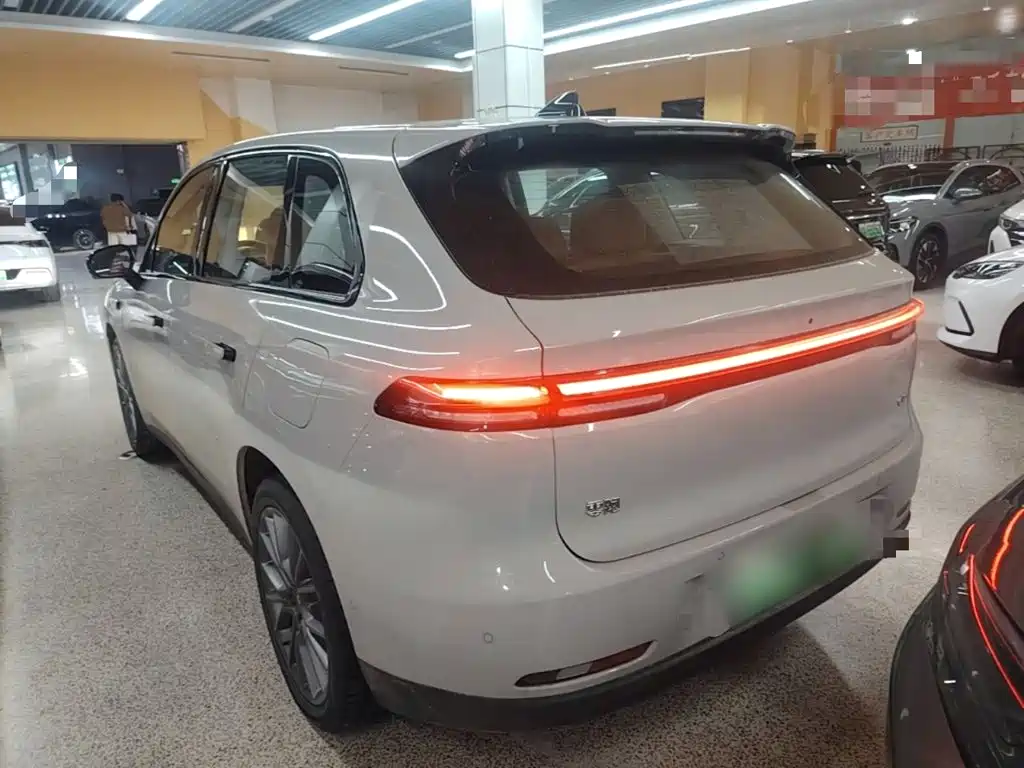 Leapmotor Leapmotor C10 — миниатюра 5