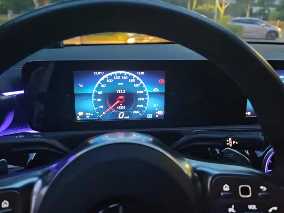 Mercedes-Benz A-Class — миниатюра 14