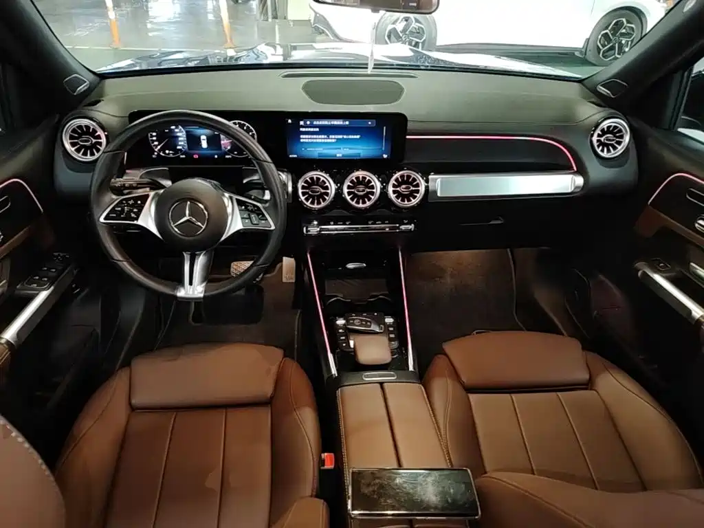 Mercedes-Benz GLB — миниатюра 10