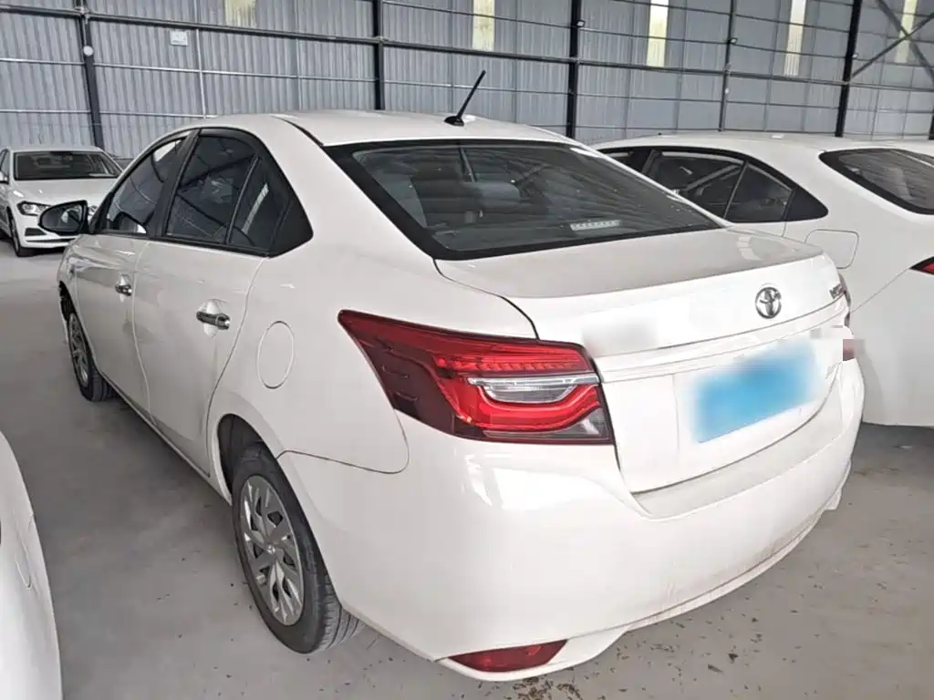 Toyota Vios — миниатюра 5