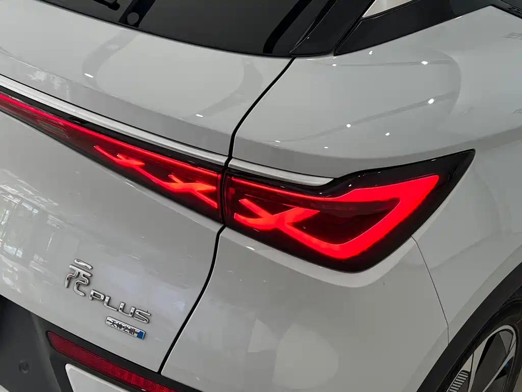 BYD Yuan Plus — миниатюра 6