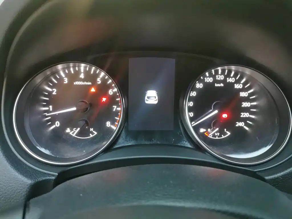 Nissan Qashqai — миниатюра 7