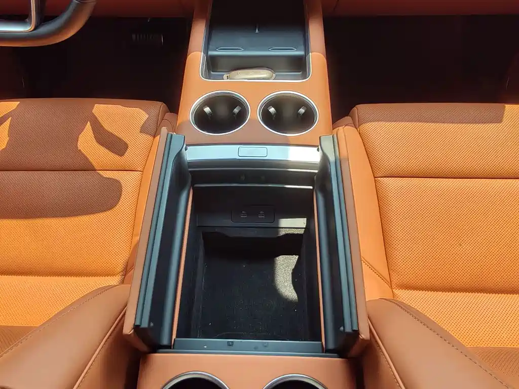 Li Auto Li L8 — миниатюра 21