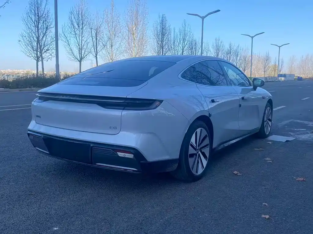 GEELY GALAXY GALAXY E8