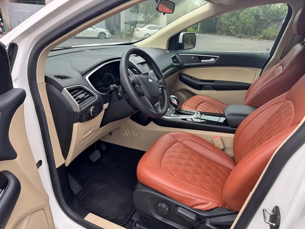 Ford Edge — миниатюра 4