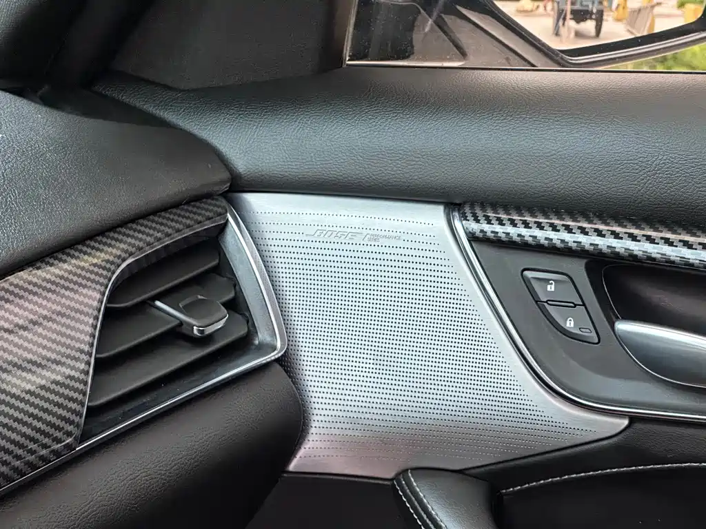 Cadillac CT5 — миниатюра 16