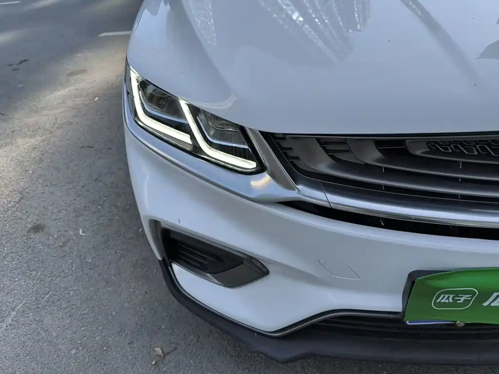 Geely Binyue — миниатюра 7