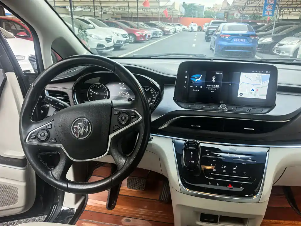 Buick GL8 — миниатюра 7