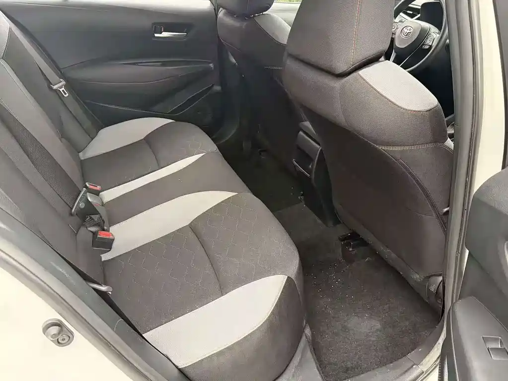 Toyota Corolla — миниатюра 8