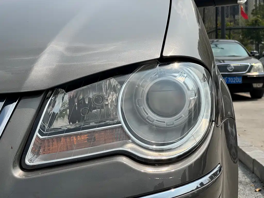 Volkswagen Touran — миниатюра 8