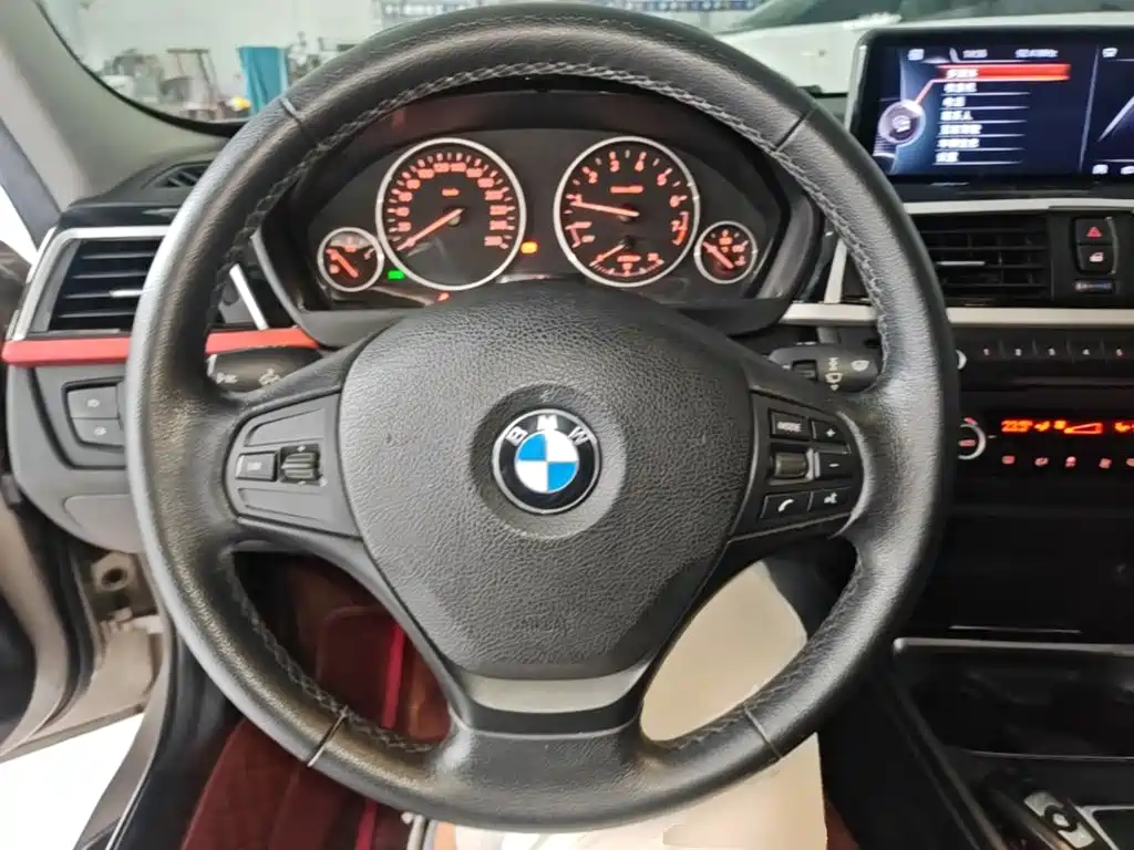 BMW 3 Series — миниатюра 11