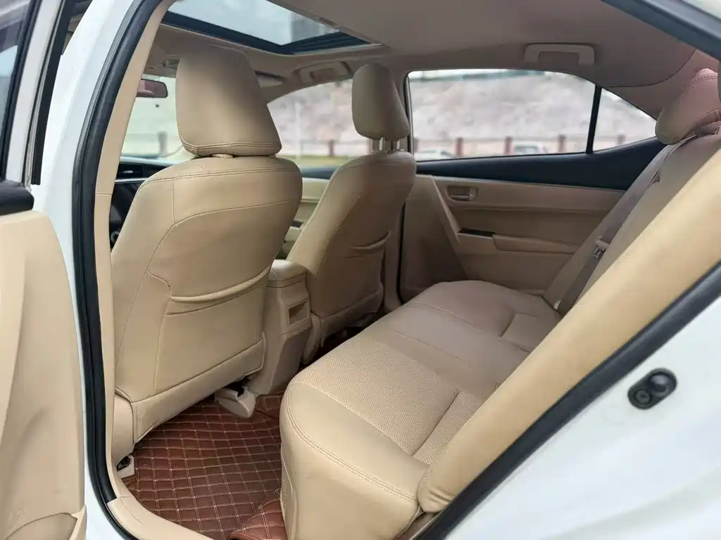 Toyota Corolla — миниатюра 5
