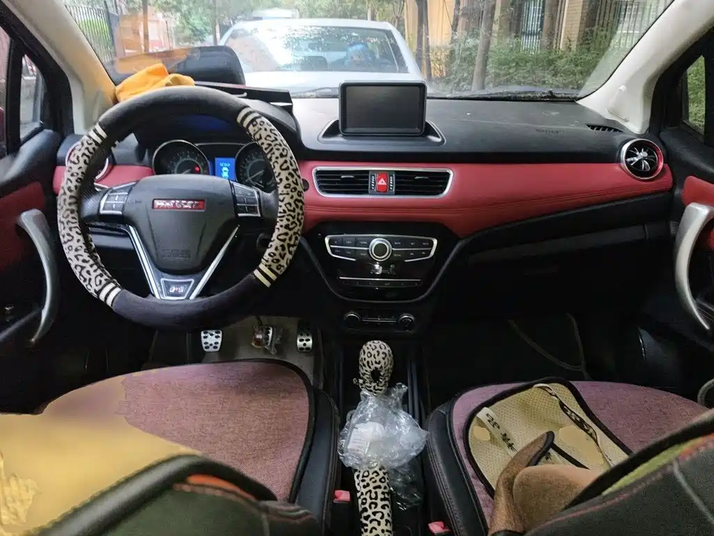 Haval H1 2015 1.5L MT Luxury