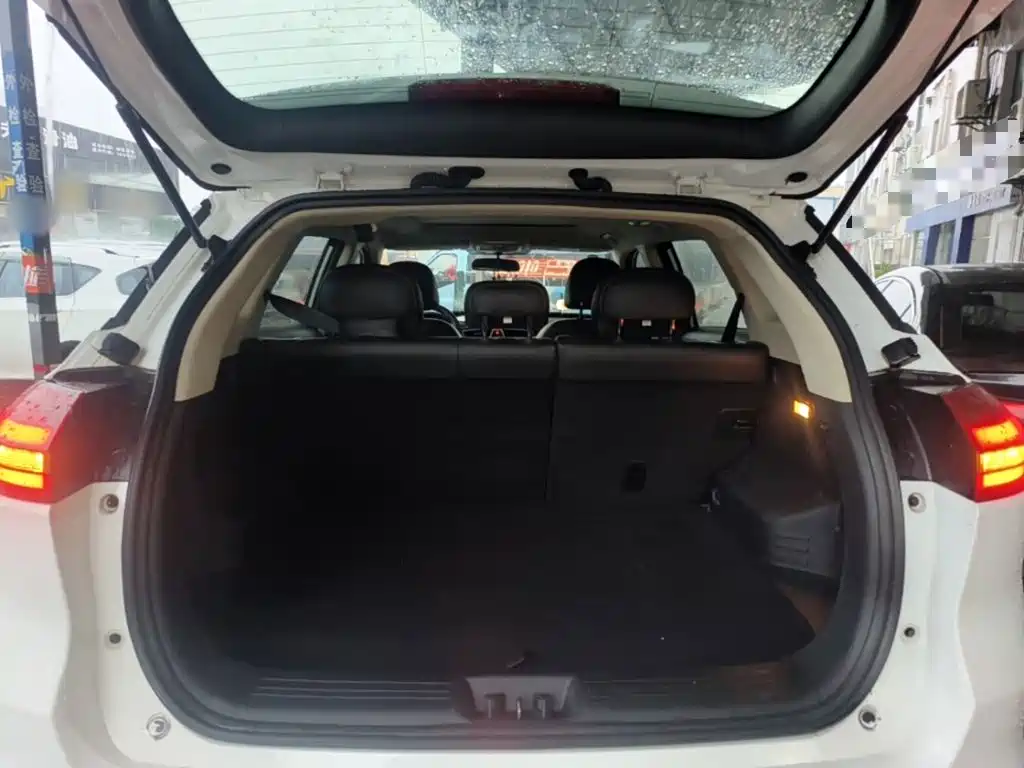 Geely Boyue — миниатюра 19