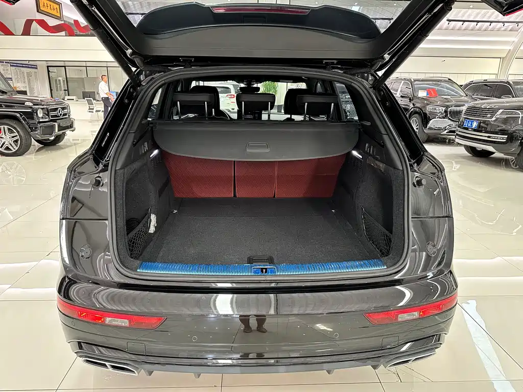 Audi Q5L — миниатюра 26