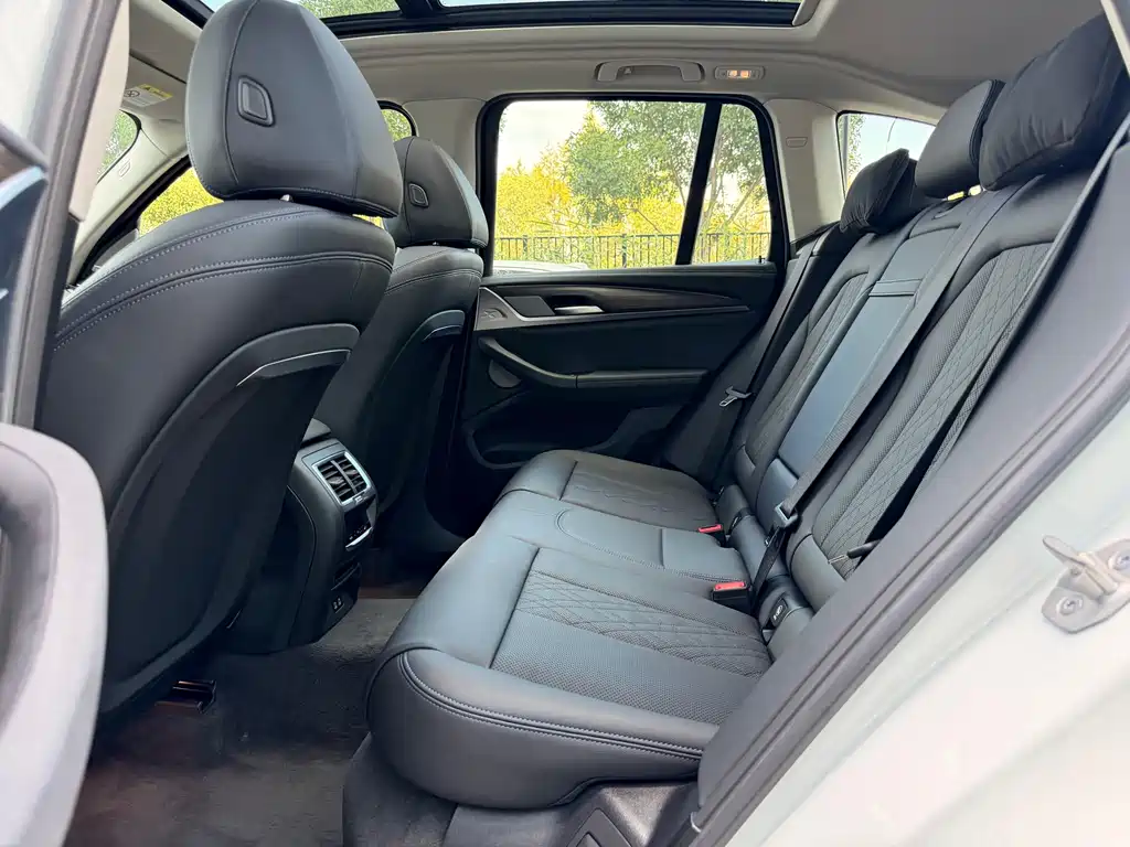 BMW X3 — миниатюра 20