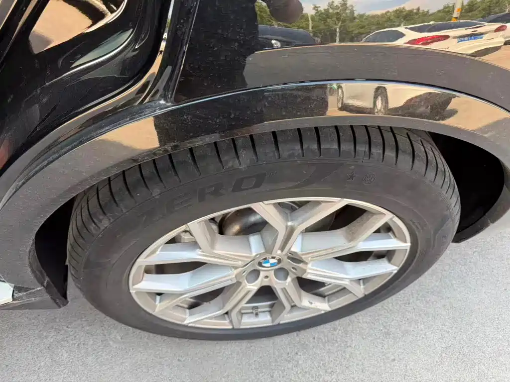 BMW X7 — миниатюра 15