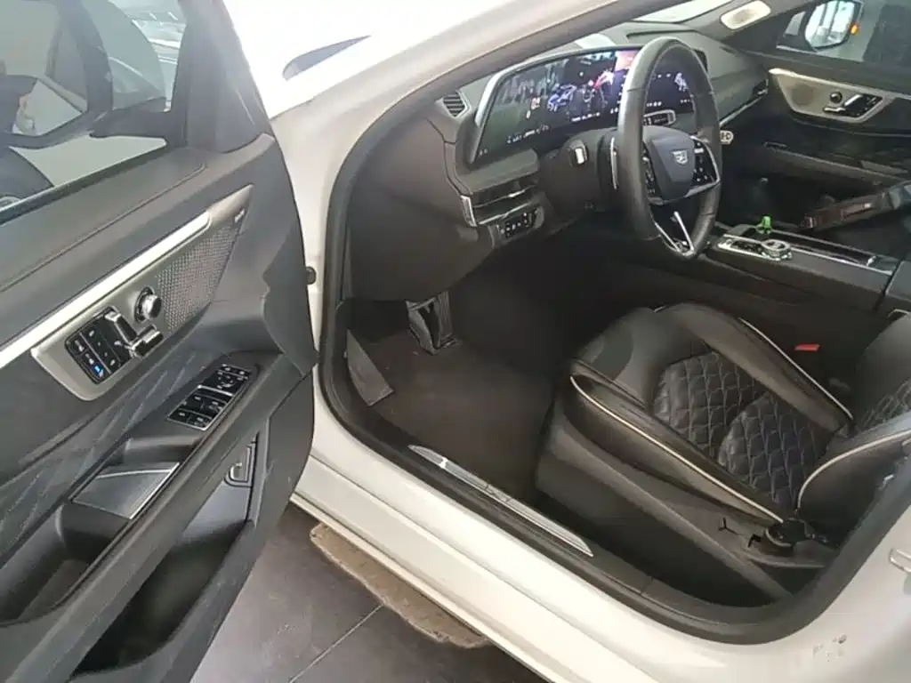 Cadillac CT6 — миниатюра 16