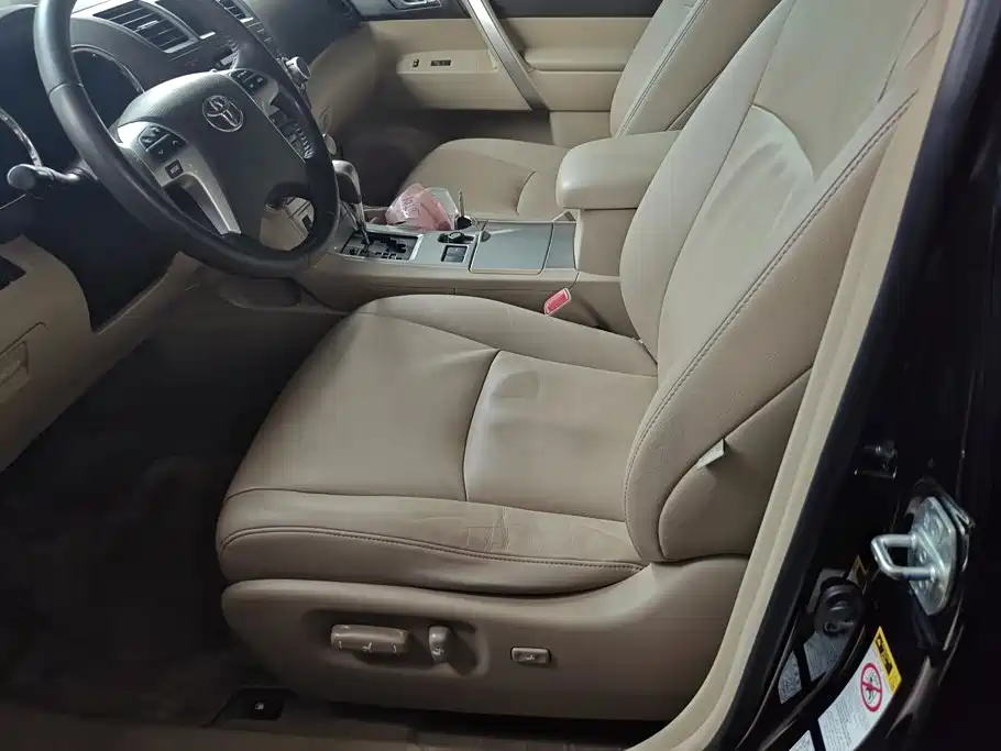 Toyota Highlander — миниатюра 9