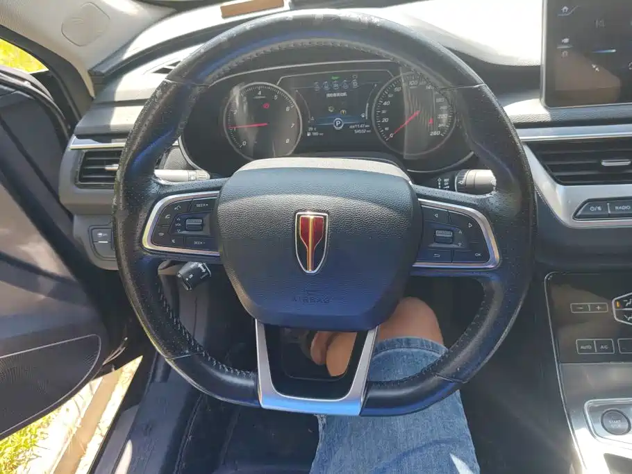 Hongqi Hongqi H5 — миниатюра 14