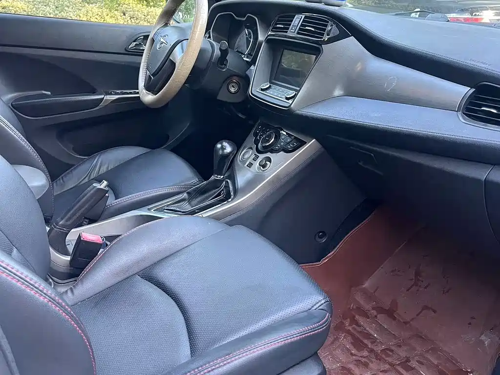 Haima Haima M3 — миниатюра 4