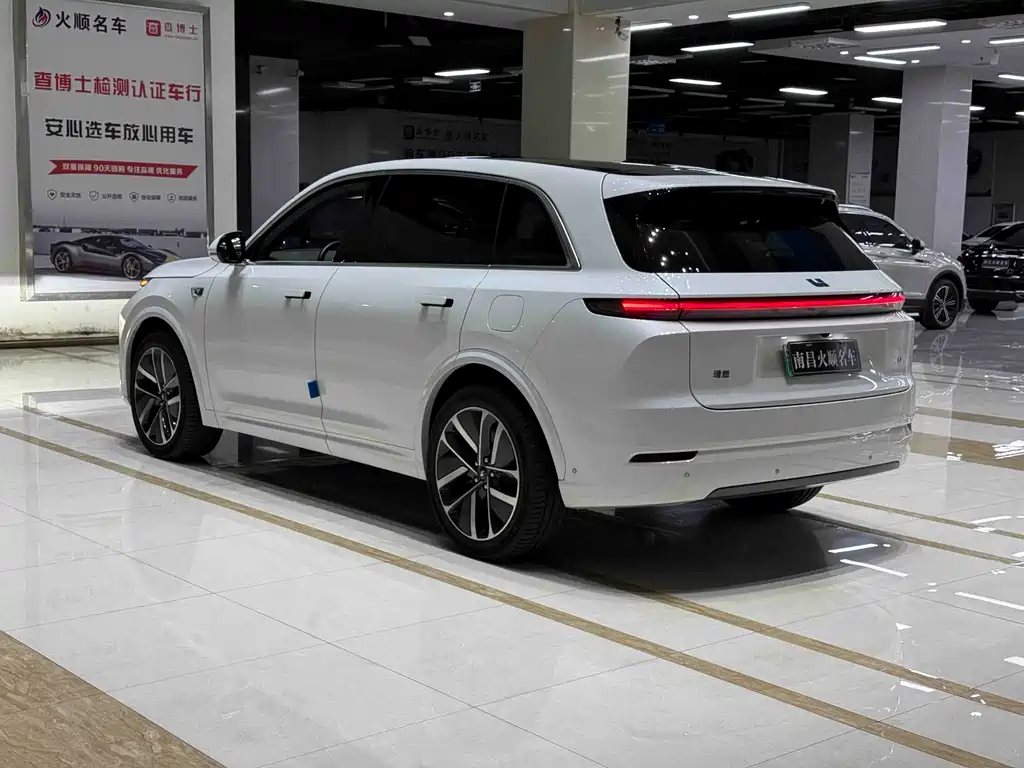 Li Auto IDEAL L7