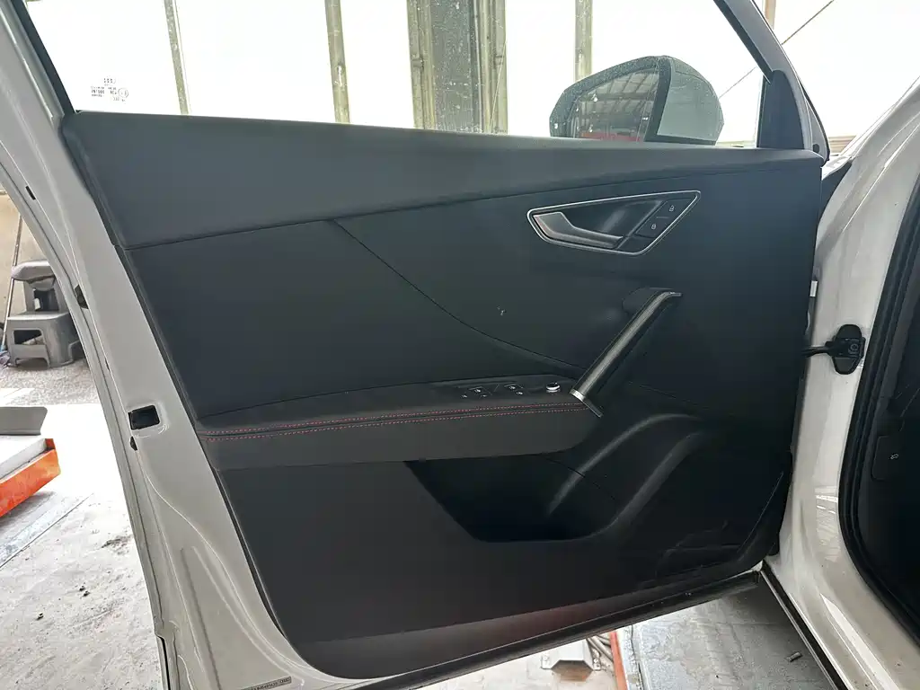 Audi Q2L — миниатюра 8