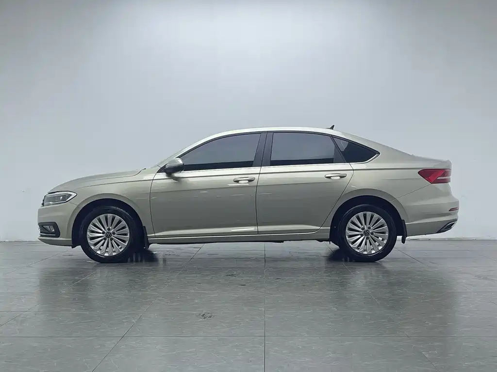 Volkswagen Lavida — миниатюра 8