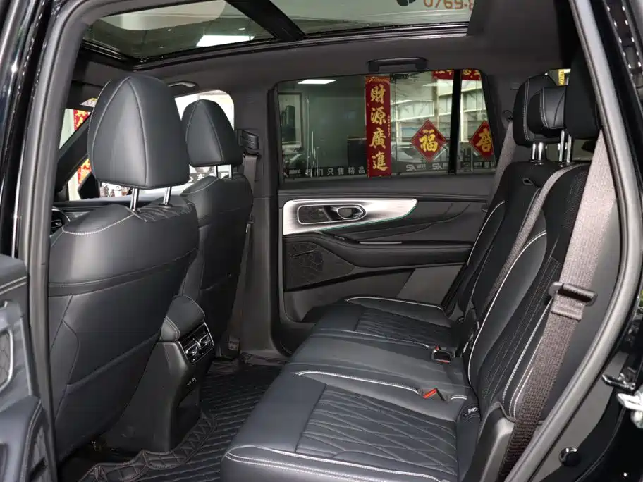 GAC GS8 2025 2.0TGDI Luxury 5 мест