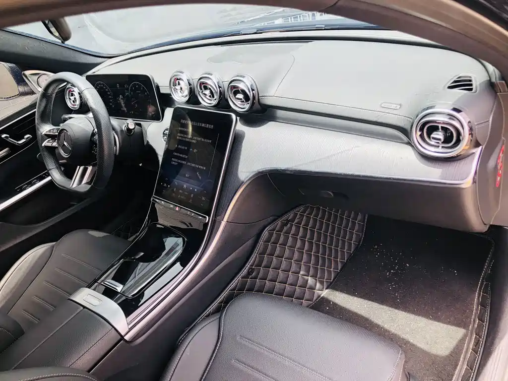 Mercedes-Benz C-Class — миниатюра 14