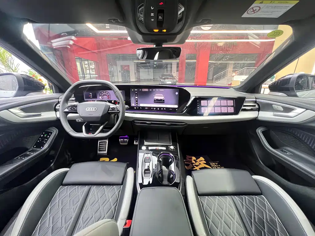 Audi Audi A5L — миниатюра 12