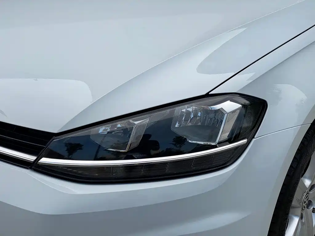 Volkswagen Golf — миниатюра 13