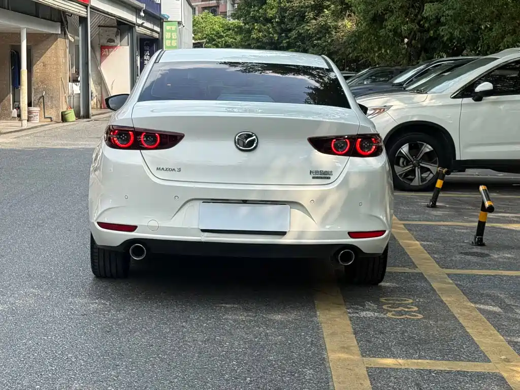 Mazda 3 Axela — миниатюра 6