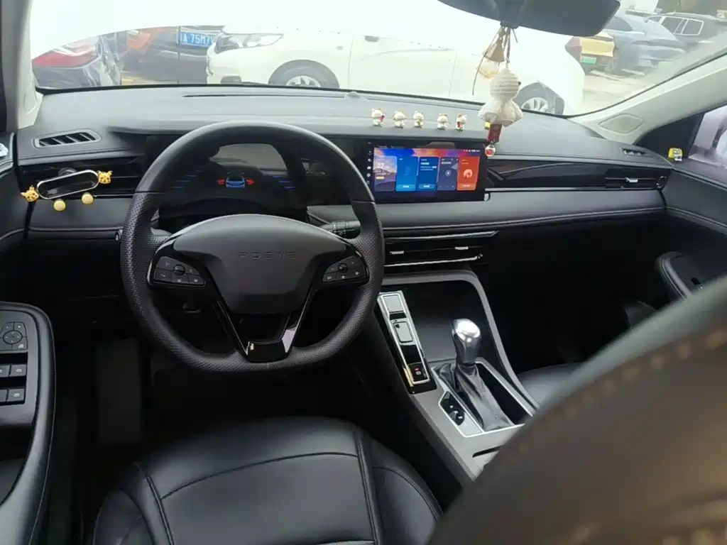 Roewe i5 — миниатюра 10