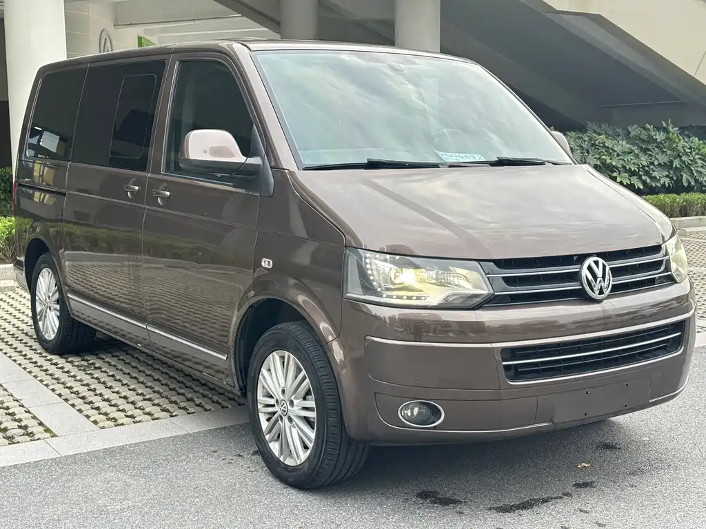 Volkswagen Multivan — миниатюра 3