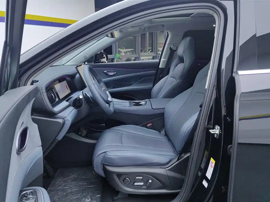 BYD SEA LION 07 DM I