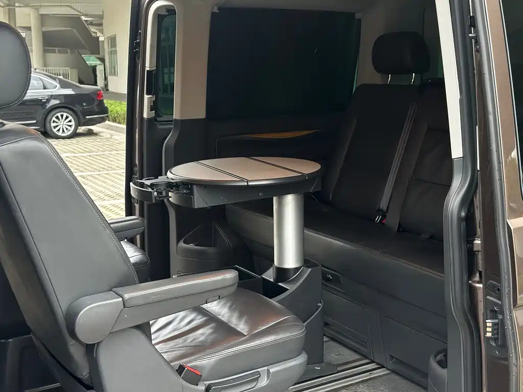 Volkswagen Multivan — миниатюра 18