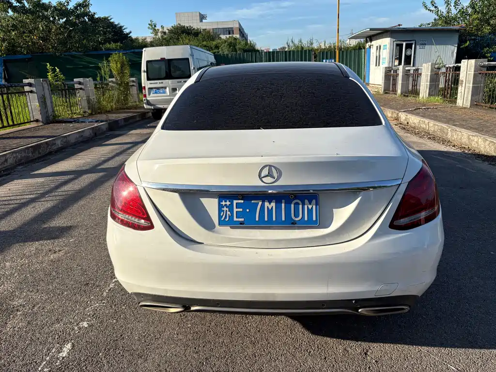 Mercedes-Benz C-Class — миниатюра 8