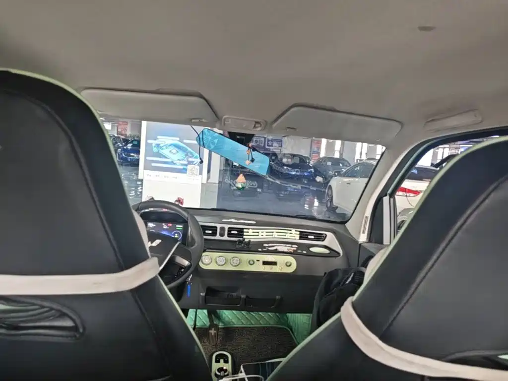 Wuling MINIEV — миниатюра 18