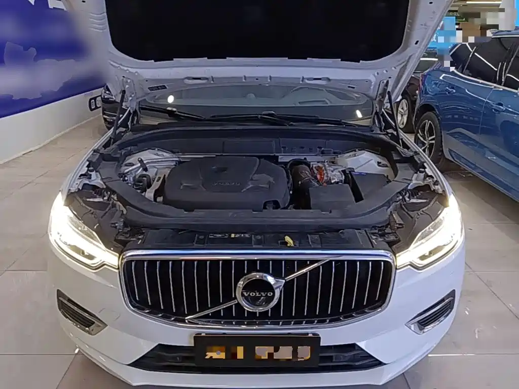 Volvo XC60 PHEV — миниатюра 20