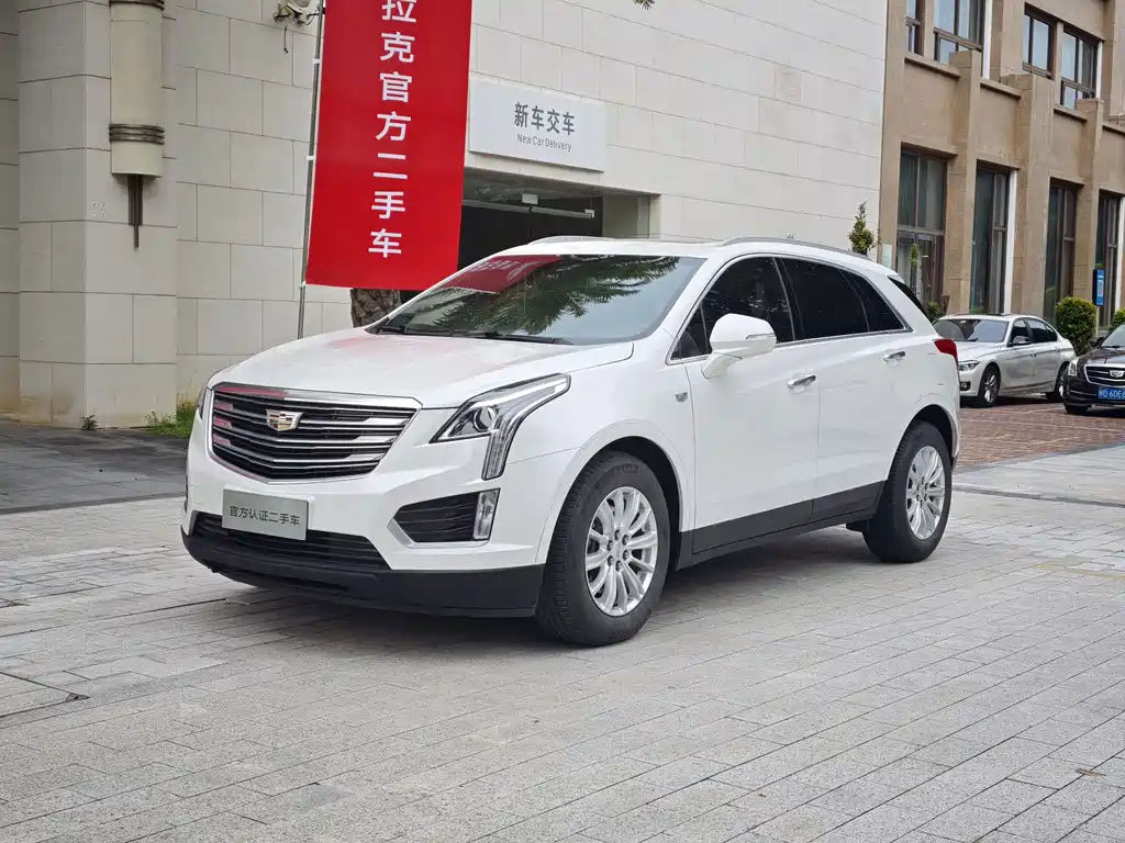 2018 Cadillac XT5 - zdjęcie 1 z 17