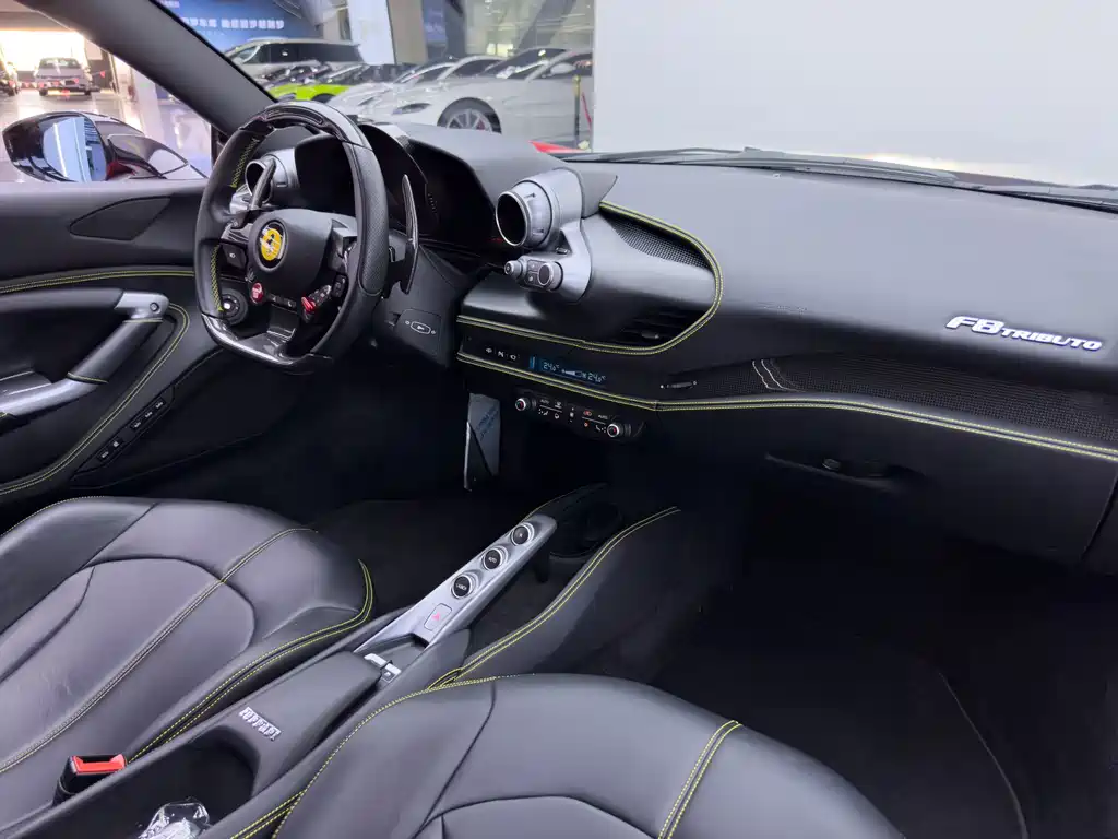 Ferrari F8 Tributo 3.9T V8, фото 14