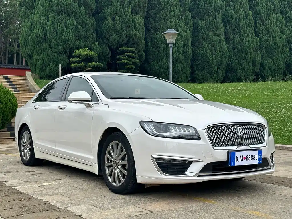 Lincoln MKZ — миниатюра 3