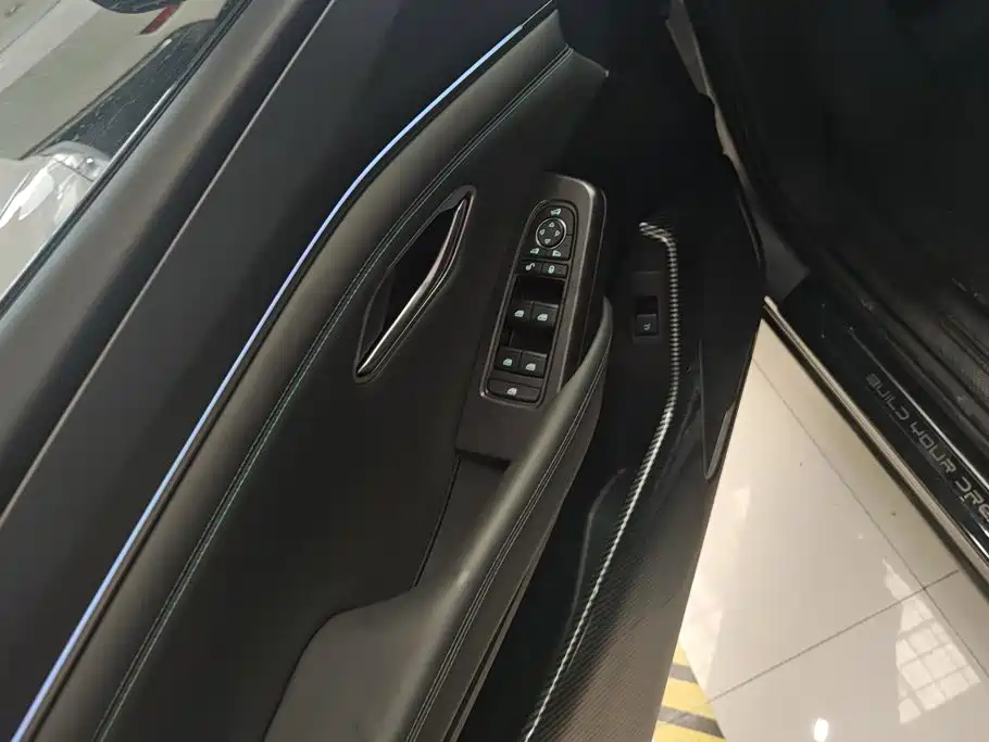 BYD L DM-i — миниатюра 7